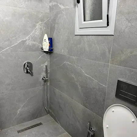 Apartment Nivro Delvine