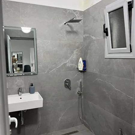 Nivro Apartment Delvine
